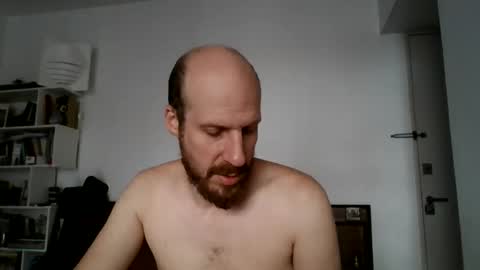 Snapshot of elmatirestrepo chatting on 01/17/25, 12:42 Mati Restrepo online show from 01/17/25, 12:42