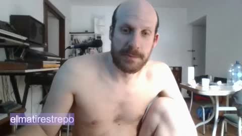 Snapshot of elmatirestrepo chatting on 11/01/25, 09:28 Mati Restrepo online show from 11/01/25, 09:28