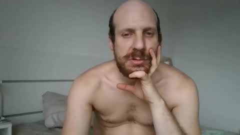 Snapshot of elmatirestrepo chatting on 04/15/26, 07:54 Mati Restrepo online show from 04/15/26, 07:54