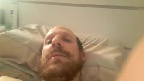 Snapshot of elmatirestrepo chatting on 04/25/26, 03:53 Mati Restrepo online show from 04/25/26, 03:53