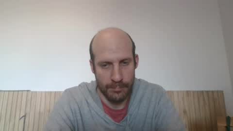 Snapshot of elmatirestrepo chatting on 06/15/26, 12:07 Mati Restrepo online show from 06/15/26, 12:07