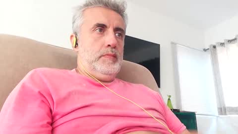 Snapshot of elmejorfvb2 chatting on 01/08/25, 04:22 fer online show from 01/08/25, 04:22