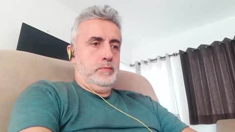 Snapshot of elmejorfvb2 chatting on 02/14/25, 03:26 fer online show from 02/14/25, 03:26