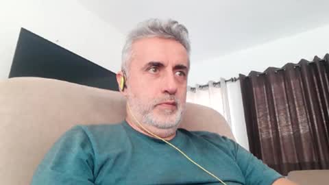 Snapshot of elmejorfvb2 chatting on 02/14/25, 07:02 fer online show from 02/14/25, 07:02