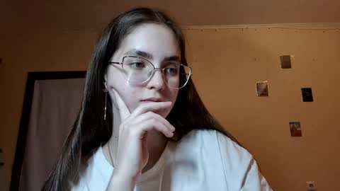 Kate online show from 05/01/26, 03:27