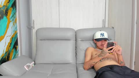 BLUE-MESSI-ARES online show from 11/11/25, 07:03