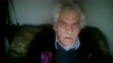 elmo191271 online show from 10/19/25, 02:01