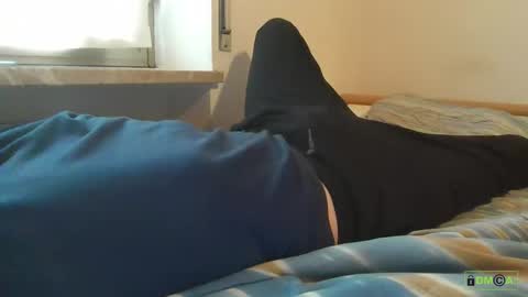 elmoro101 online show from 10/12/25, 01:43