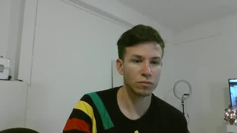 elnenedearg online show from 12/28/24, 01:50