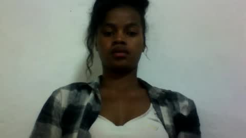 Snapshot of elodie228680 chatting on 06/11/26, 05:11 elodie228680 online show from 06/11/26, 05:11