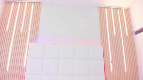 elody_rousse online show from 11/05/25, 12:49