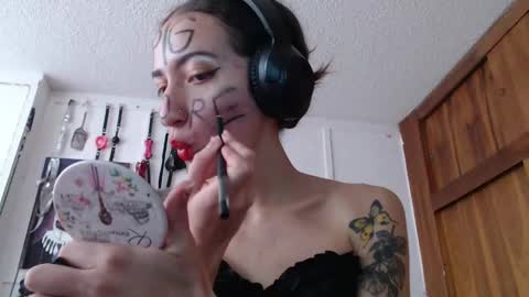 Chelsea  Please help me to reach 100 thumbs up online show from 01/08/25, 09:55