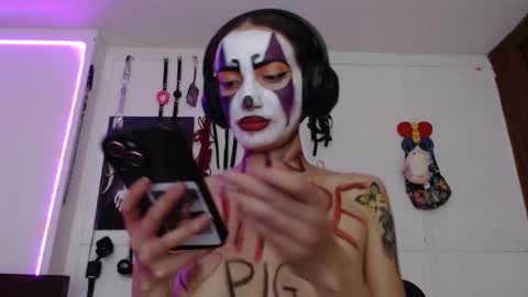 Chelsea  Please help me to reach 100 thumbs up online show from 01/12/25, 11:47