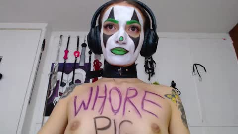 Chelsea  Please help me to reach 100 thumbs up online show from 02/25/25, 11:22