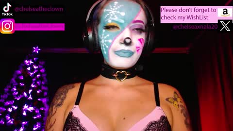 Chelsea  Please help me to reach 100 thumbs up online show from 12/21/25, 04:08