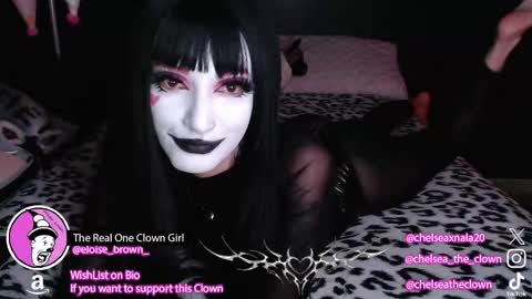 Snapshot of eloise_brown_ chatting on 02/15/26, 05:09 Chelsea Please help me to reach 100 thumbs up online show from 02/15/26, 05:09