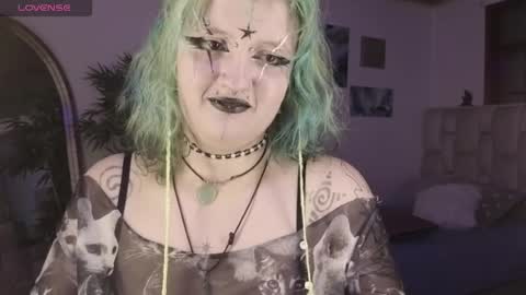 Snapshot of eloisee_ chatting on 05/06/26, 04:41 Eloise . online show from 05/06/26, 04:41