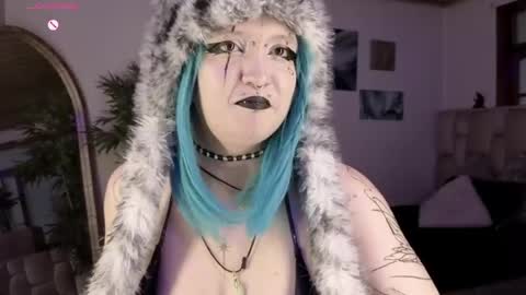 Snapshot of eloisee_ chatting on 05/07/26, 08:36 Eloise . online show from 05/07/26, 08:36
