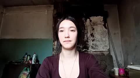 Snapshot of elouisevallian chatting on 06/19/26, 02:27 Elara online show from 06/19/26, 02:27