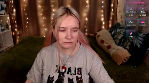 Ela give me a thumbs up if you like it  and this is important for the development of the account online show from 01/03/25, 11:01