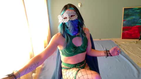 Snapshot of elowenstarshade chatting on 09/15/25, 12:38 ElowenStarshade online show from 09/15/25, 12:38