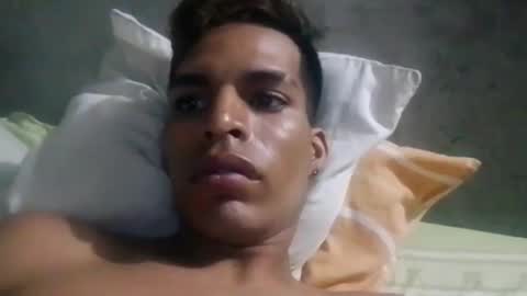 Snapshot of elreyto chatting on 01/19/25, 02:25 elreyto online show from 01/19/25, 02:25