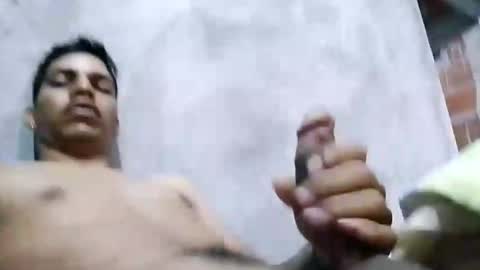 Snapshot of elreyto chatting on 10/08/25, 12:14 elreyto online show from 10/08/25, 12:14