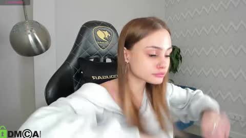 elsa_carterr online show from 12/02/25, 09:36