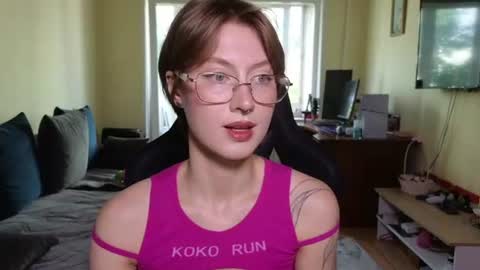 Snapshot of elsaangel chatting on 06/14/26, 05:09 elsaangel online show from 06/14/26, 05:09