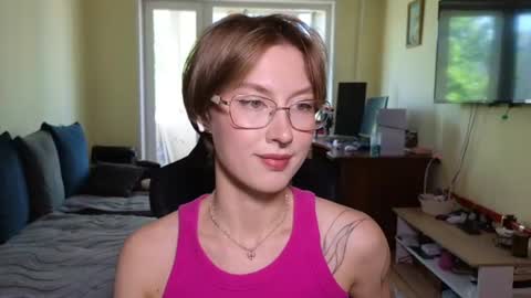 Snapshot of elsaangel chatting on 06/18/26, 09:14 elsaangel online show from 06/18/26, 09:14