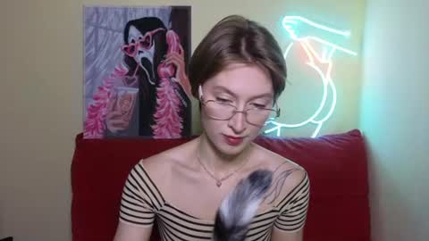 Snapshot of elsaangel chatting on 06/20/26, 07:44 elsaangel online show from 06/20/26, 07:44