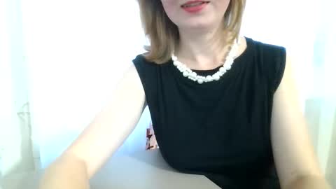 ElsaMartinez22 online show from 10/10/25, 11:09