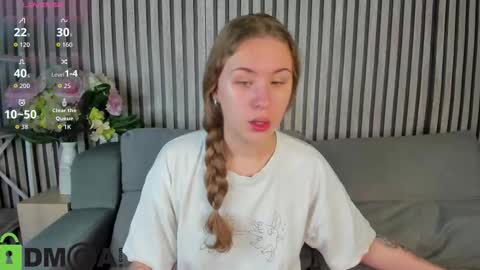 Elsie online show from 10/04/25, 01:03