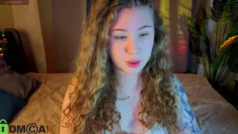 Elsie online show from 04/22/26, 01:08