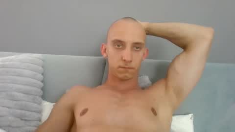 Snapshot of elsololobo159951 chatting on 05/10/26, 01:49 elsololobo159951 online show from 05/10/26, 01:49