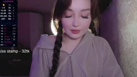 Mia 3 online show from 06/02/26, 08:00