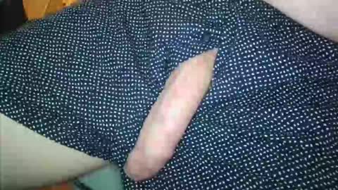 Snapshot of elweedo666 chatting on 12/18/25, 10:27 Denny online show from 12/18/25, 10:27