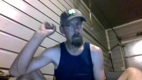 elwooood7 online show from 09/28/25, 12:21