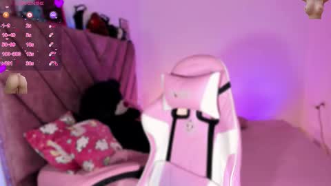 ely_w1 online show from 11/28/25, 11:35