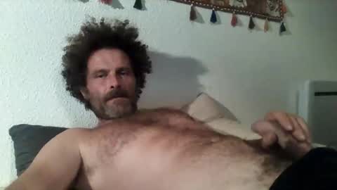 Snapshot of elyjahoye chatting on 09/15/25, 10:54 elyjahoye online show from 09/15/25, 10:54