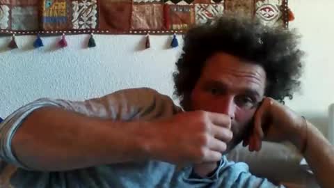 Snapshot of elyjahoye chatting on 09/17/25, 10:50 elyjahoye online show from 09/17/25, 10:50