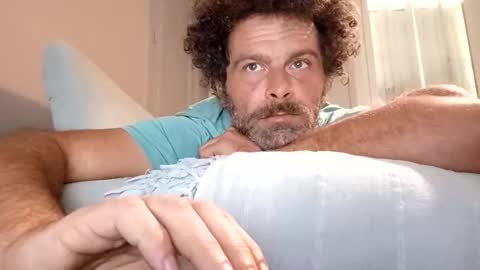 Snapshot of elyjahoye chatting on 11/13/25, 08:02 elyjahoye online show from 11/13/25, 08:02