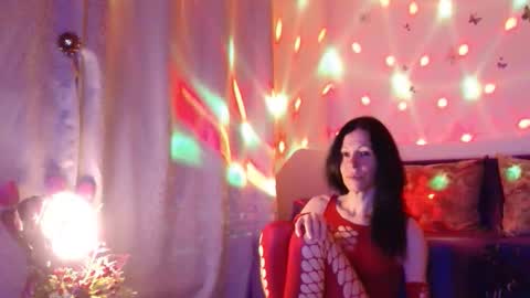 Elisa online show from 03/11/26, 09:32