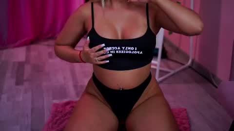 Elyssa online show from 07/22/26, 07:38