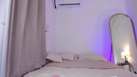 Michelle online show from 10/30/25, 08:09