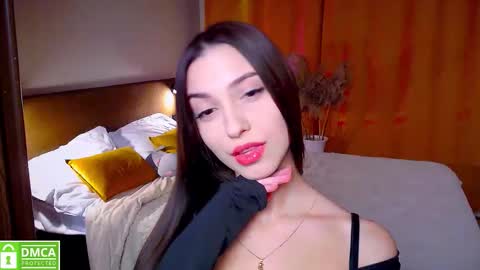 elza_rose online show from 10/23/25, 06:28