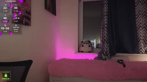 Em1l1a online show from 10/13/25, 08:09