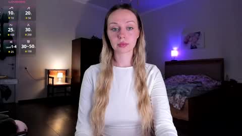 Snapshot of em_emilie chatting on 04/03/26, 05:22 Emilie online show from 04/03/26, 05:22