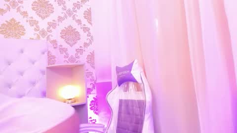 Ema Lambert  online show from 02/21/26, 11:44