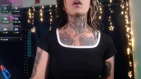 ema_ploxx online show from 12/20/25, 12:18